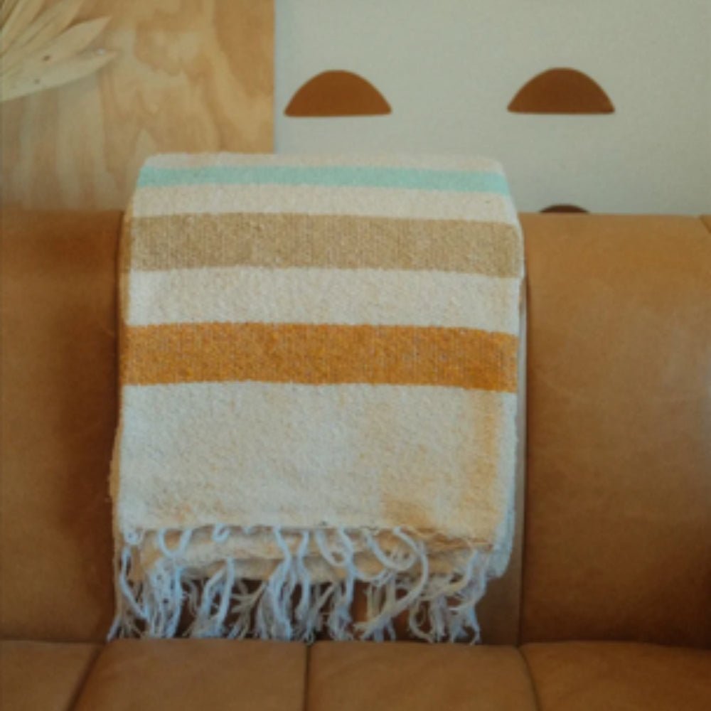 Sundream Woven Throw Blanket | Sol Throw | Tilley + Me
